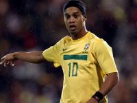 LOL-欧冠决赛焦点战与森林狼火力压制步行者，竞技之夜的激情交响