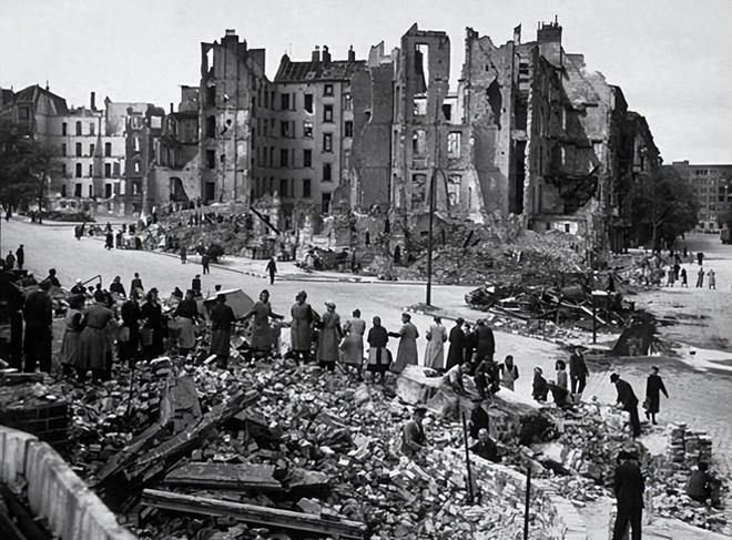 马赛队完成绝地反击取得胜利