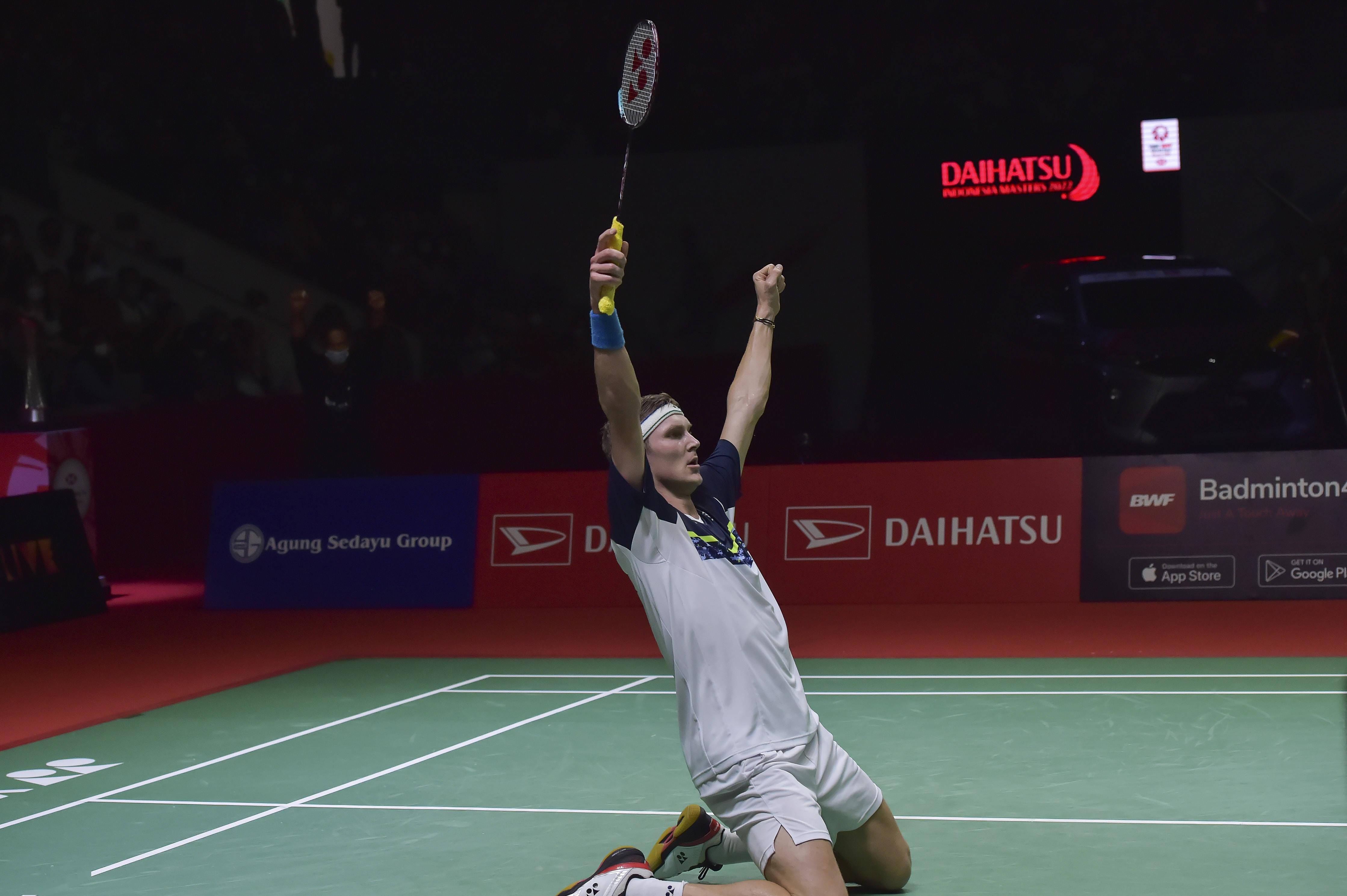 包含印度羽毛球队轻取丹麦羽毛球队，安赛龙绝境逆转的词条