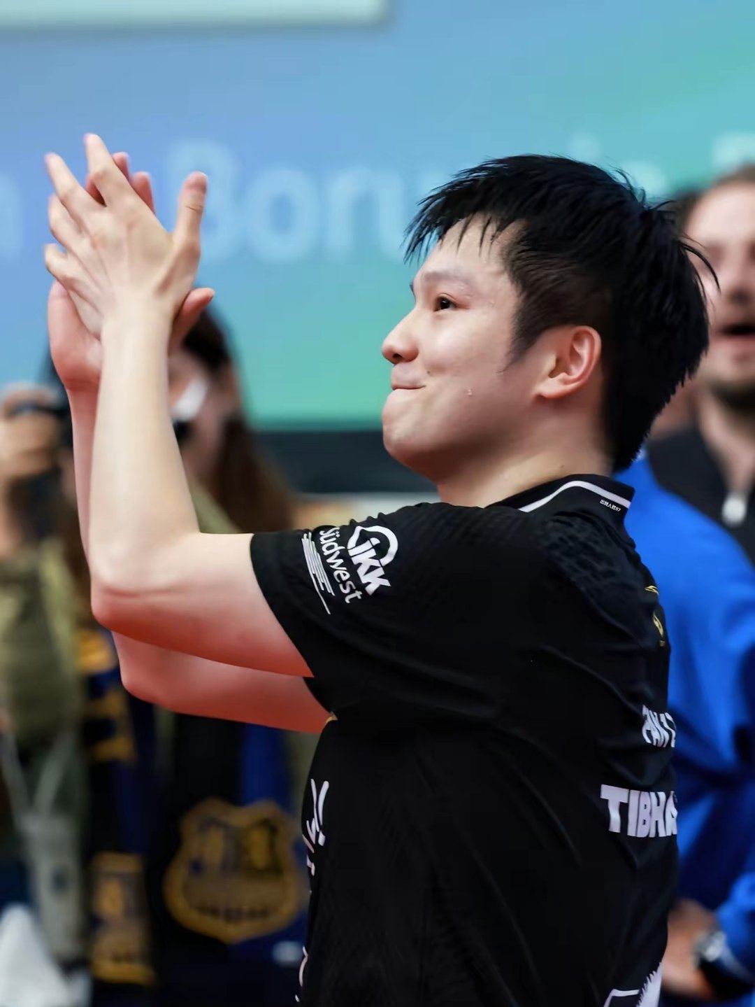 法国队力克英格兰队，樊振东关键制胜