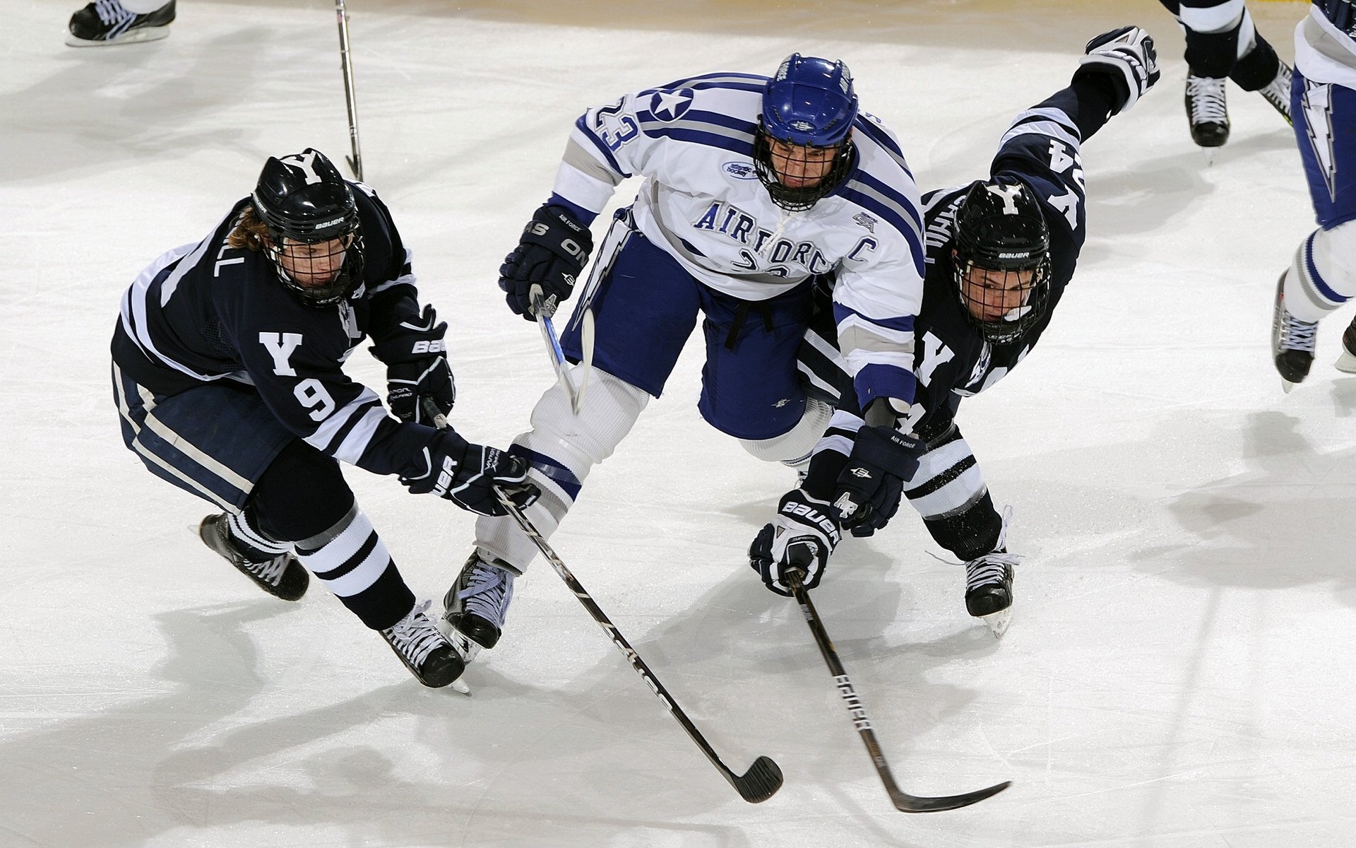 美网横扫联合杯,兹维列夫点燃赛场,一场定义时代的胜利