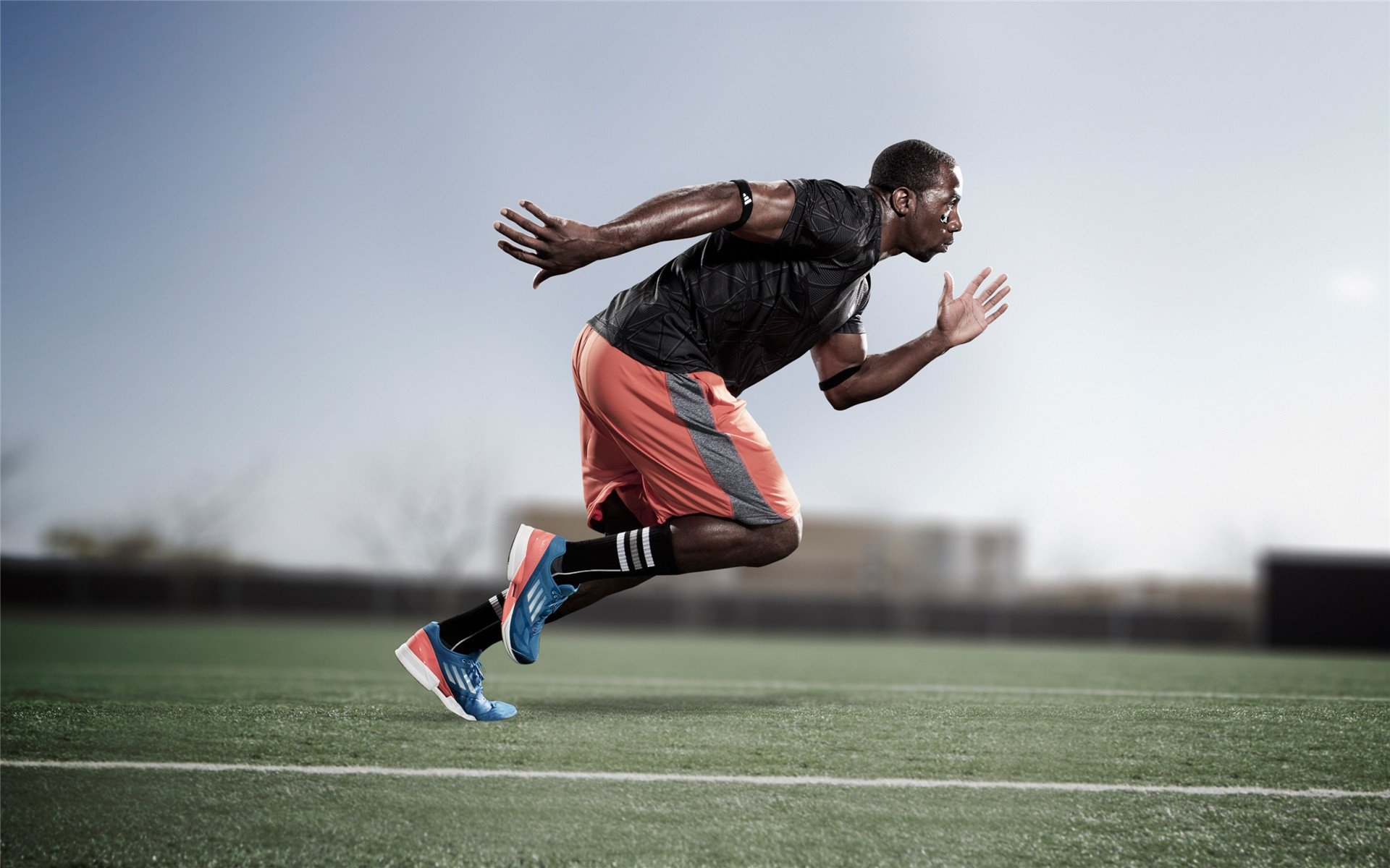 东南亚足坛新格局,泰国队完胜印尼队,羽坛辛杜刷新纪录的双重震撼